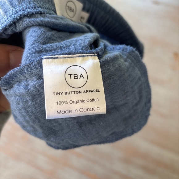 Tiny Button Apparel Shorts - Picture 2 of 3